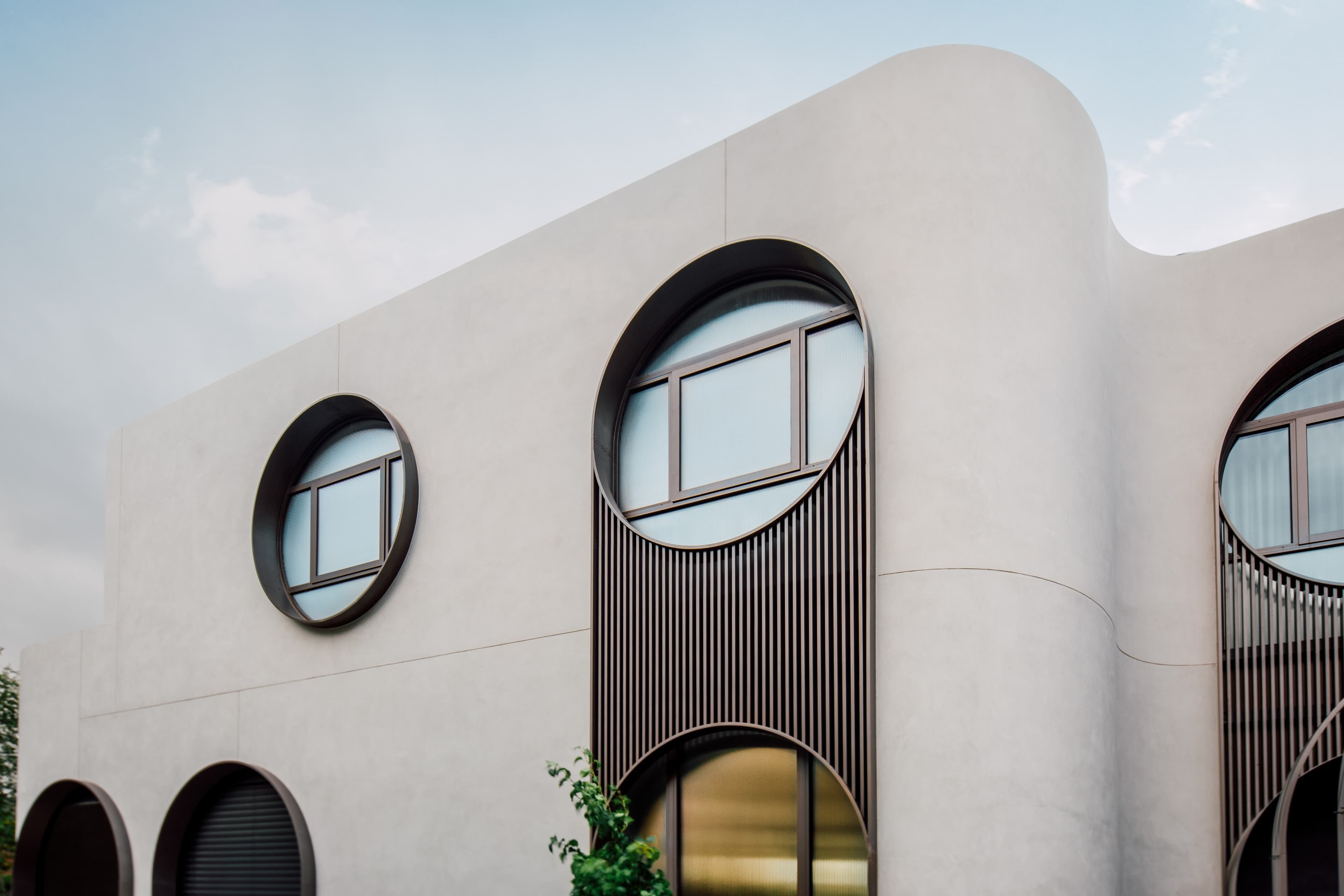 Yokor Manoir series — entry detail