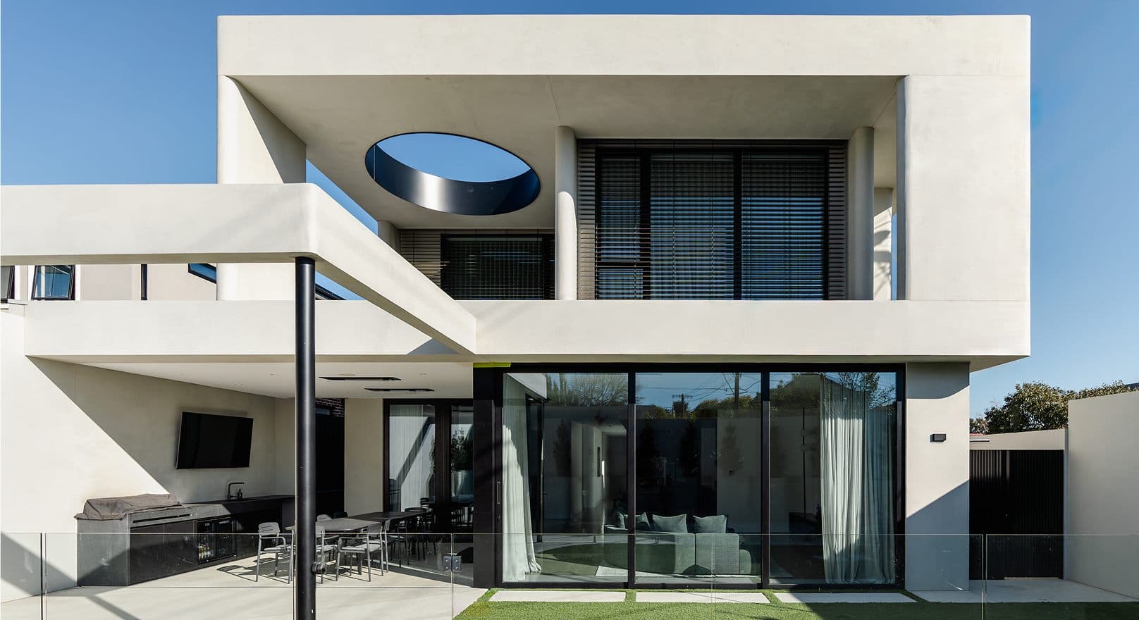 Continuum House — feature view