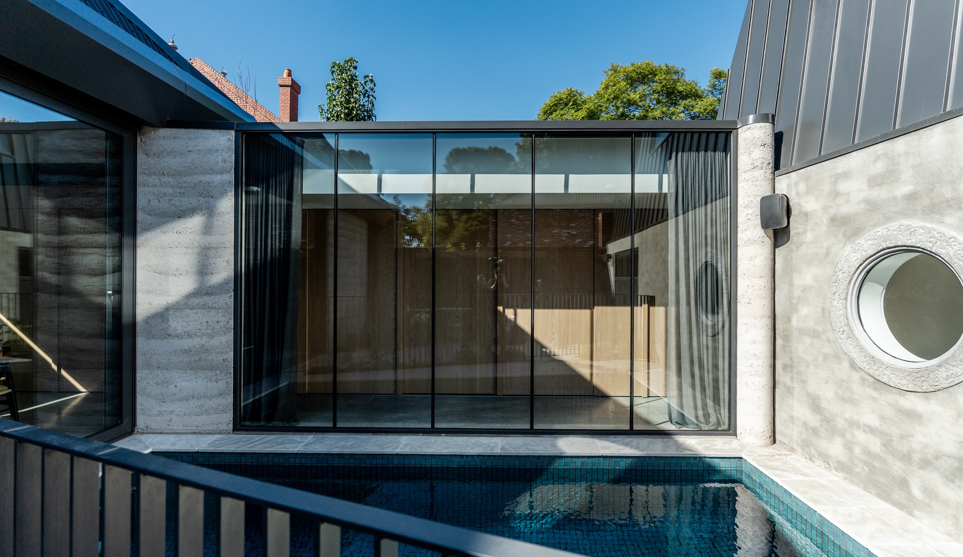 Vue project — pool pavilion